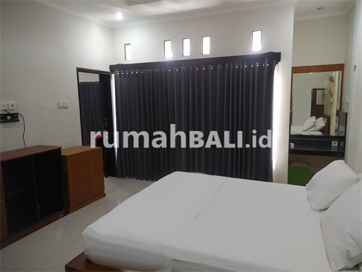 Image Property RUMAH DISEWAKAN - RUMAH DUA LANTAI STRATEGIS DEKAT PANTAI JIMBARAN
