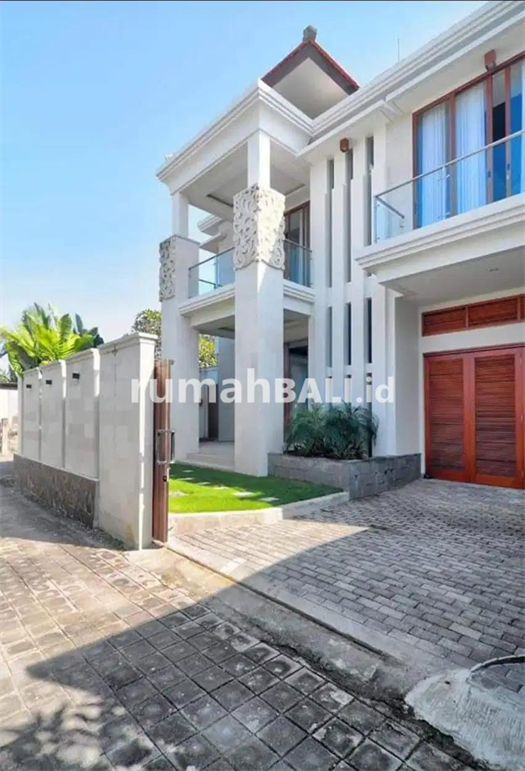 Image Property Rumah mewah di dekat Pantai Sindu, Sanur, Denpasar Selatan, Bali