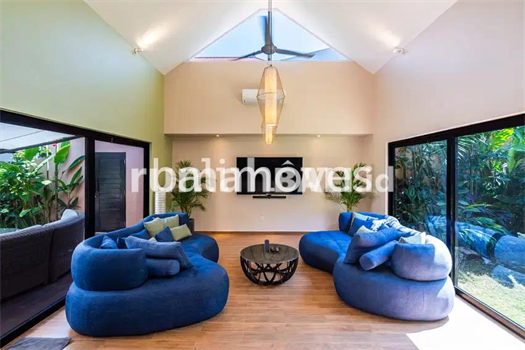 Image Property Villa Bagus 4 Kamar Tidur Diatas Tanah 400m2 Di Tepi Pantai Sanur