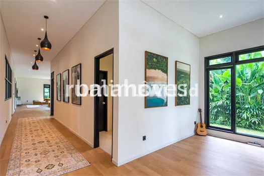 Image Property Rumah Cerah 3 Kamar Tidur Dengan Taman Di Sanur