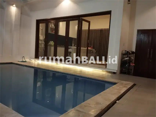 Image Property Dijual Rumah Semi Villa di denpasar