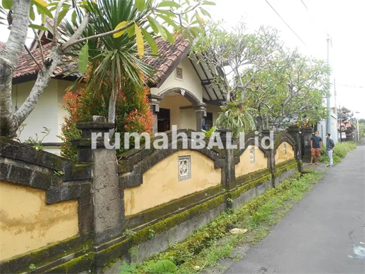 Image Property DI JUAL RUMAH TINGGAL DEKAT KAMPUS NGURAH RAI, DEKAT DENGAN PUSAT KOTA