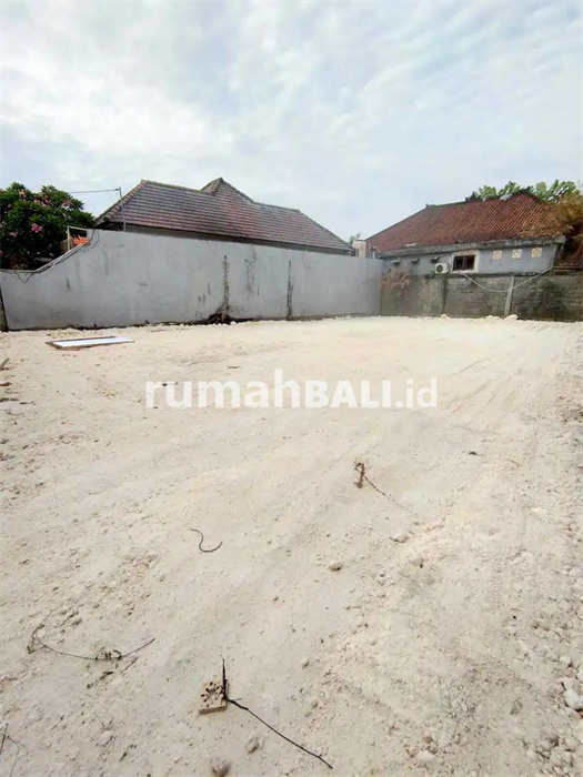 Image Property TANAH PREMIUM DIKELILINGI VILLA POSISI PRIVATE DEKAT SUNSET ROAD