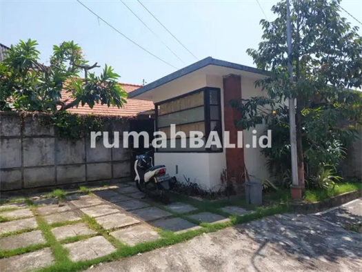 Image Property For rent villa fully furnish free biaya pusat kota gatsu tengah jl6mtr