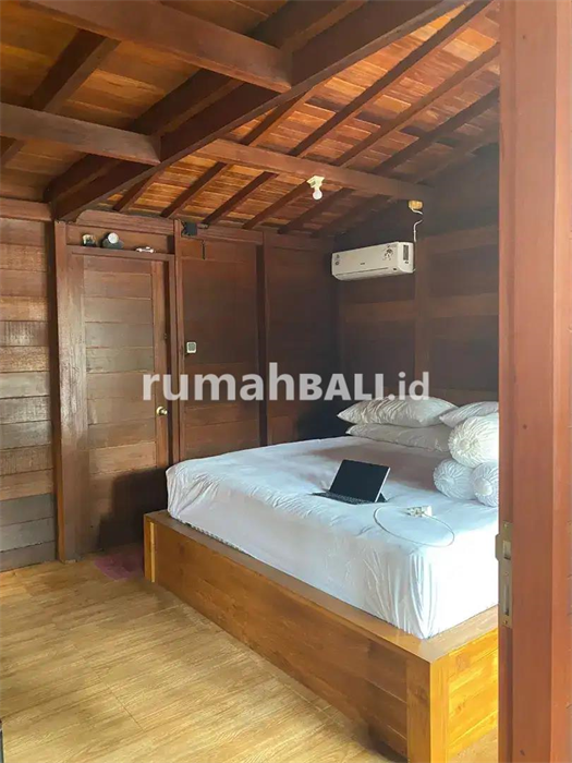 Image Property Dijual vila letak strategis