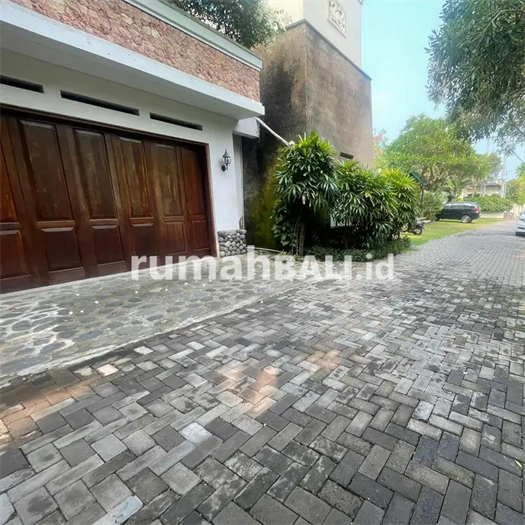 Image Property Tanah di Kawasan Villa