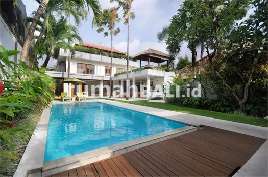 Image Property luxury villa bagus  dekat pantai dan minimarket