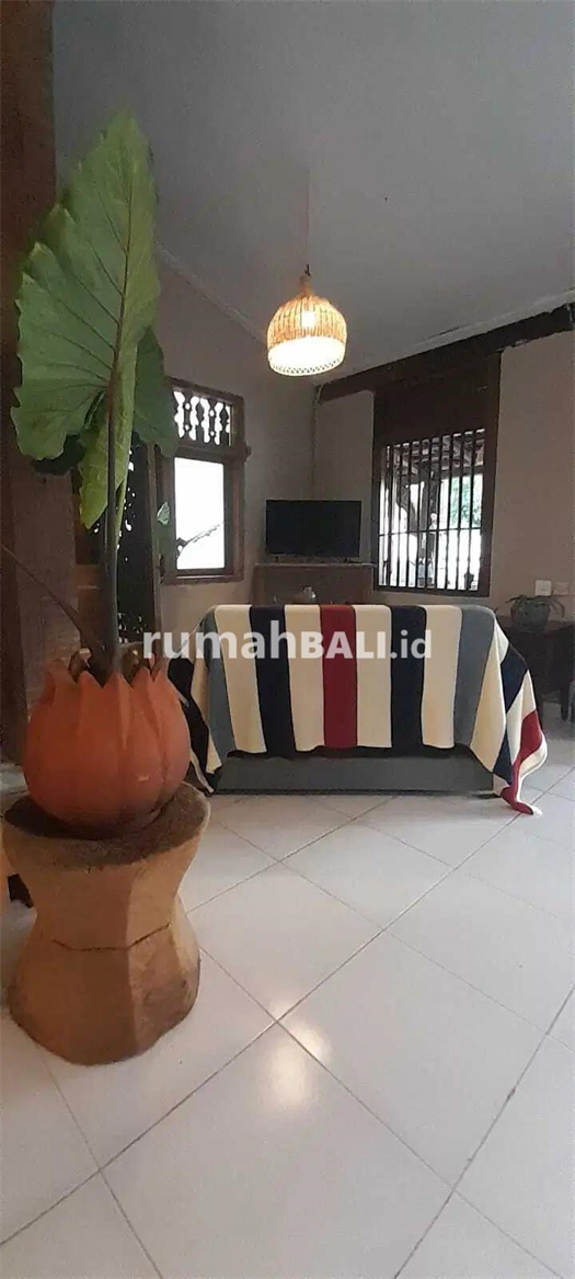 Image Property dIJUAL VILLA DEKAT PANTAI LOVINA