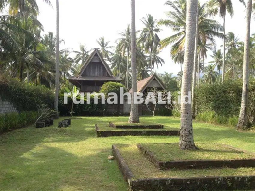 Image Property BEACH FRONT villa di pantai balian dijual murah