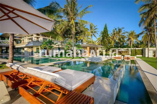 Image Property GEORGEOUS WEDDING VENUE BEACHFRONT VILLA TABANAN