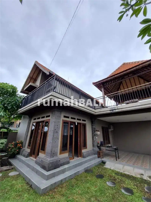 Image Property Di jual rumah semi villa lantai 2